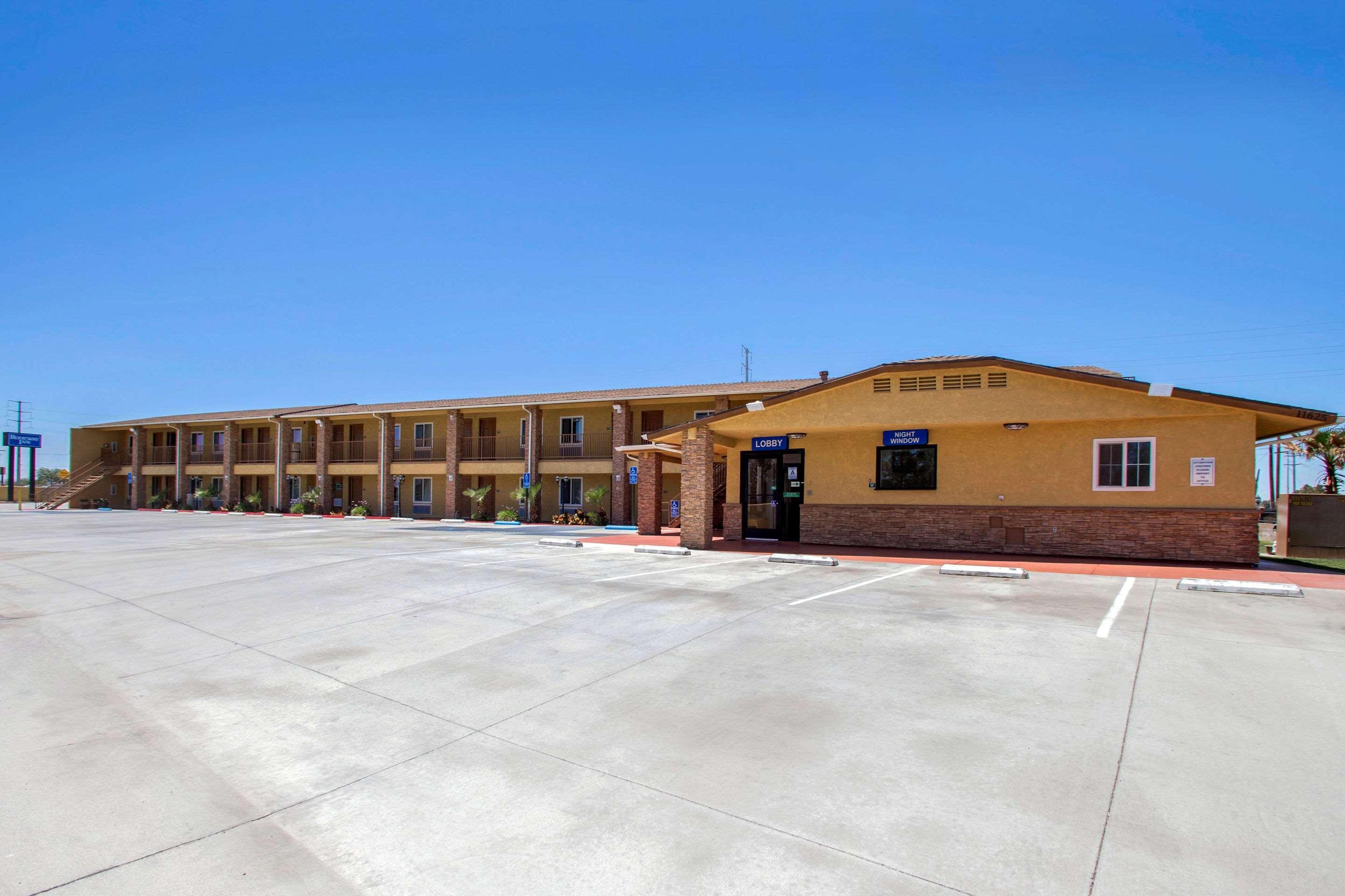 Rodeway Inn Adelanto Us 395 Ngoại thất bức ảnh